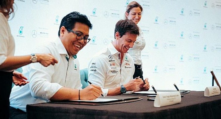 Gelecekle Yarış: Mercedes-AMG F1 ve PETRONAS, yirmi yıllık birlikteliğe ve F1’in sürdürülebilir geleceğine kucak açıyor