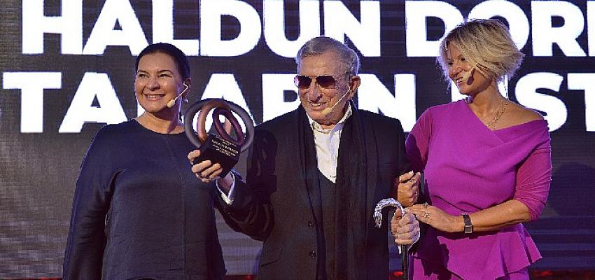 Marka 2022’den Haldun Dormen’e ‘Ustaların Ustası’ Ödülü