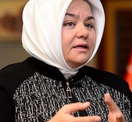 AK Parti Milletvekili Ayşen Gürcan Trafik Kazası Geçirdi: 1 Kişi Hayatını Kaybetti