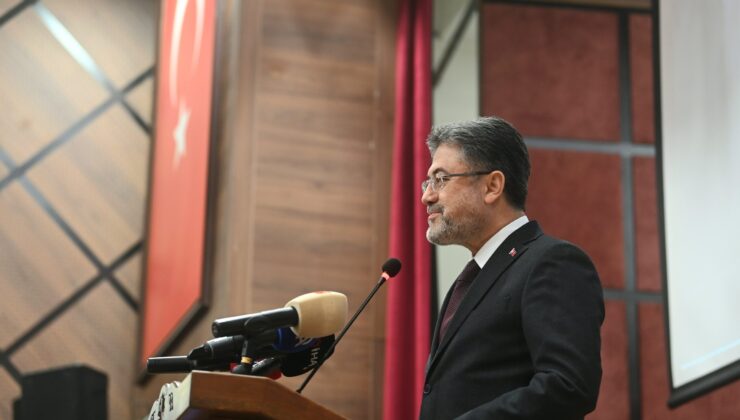 Bakan Yumaklı’dan CHP’li Belediyelere “5’li” Eleştiri: “Beceriksizliklerine Susuzluğu da Eklediler”