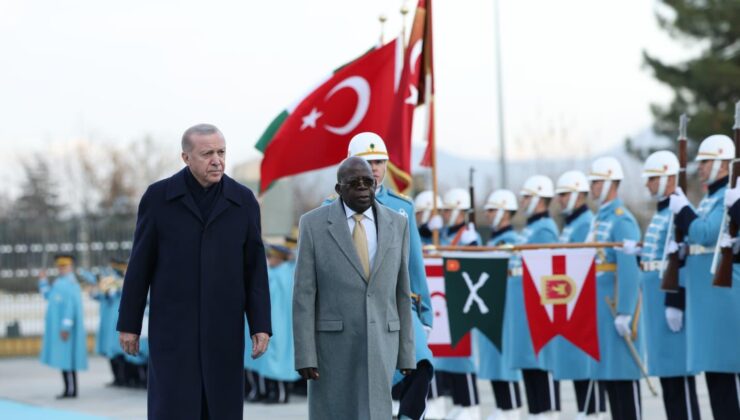 Cumhurbaşkanı Erdoğan, Nijerya Cumhurbaşkanı Tinubu’yu Resmî Törenle Karşıladı