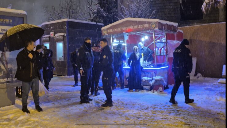 Bıçaklı Kavga: 19 Yaşındaki Sena Nur Doğan Hayatını Kaybetti