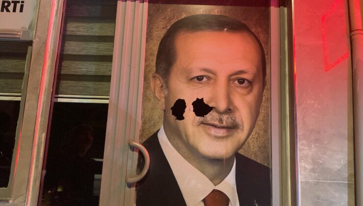 AK Parti Marmara İlçe Başkanlığına Taşlı Saldırı: CHP’li Gençlik Kolu Başkanı Gözaltında