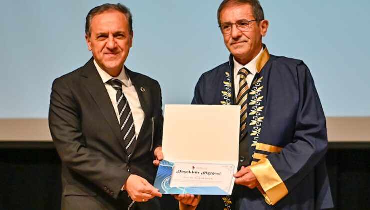 Vali Usta Yalova’da Tıp Bayramını Kutladı