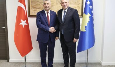 Ticaret Bakanı Bolat, Kosova Başbakan Yardımcısı Damka ile Priştine’de Görüştü
