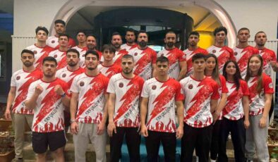 Milli sporcuların yüksek irtifa durağı Van oldu: Şampiyonalar öncesi güç depoladılar