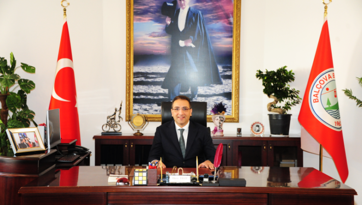 Balçova Belediye Başkanı Onur Yiğit Görevine İade Edildi