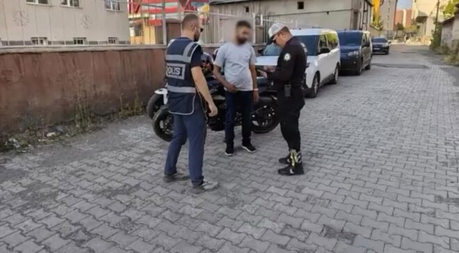 Ağrı’da Gece Saatlerinde Tehlikeli Sürüş Yapan Motosikletliye Ağır Ceza