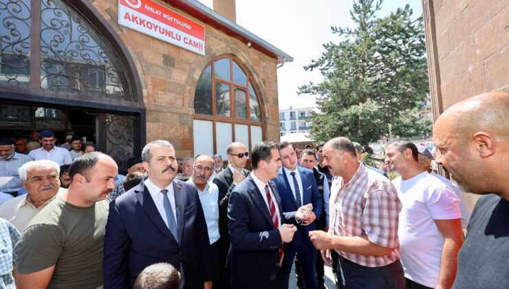 Bitlis Valisi Ahmet Karakaya Ahlat’ta Esnaf Ve Vatandaşlarla Buluştu
