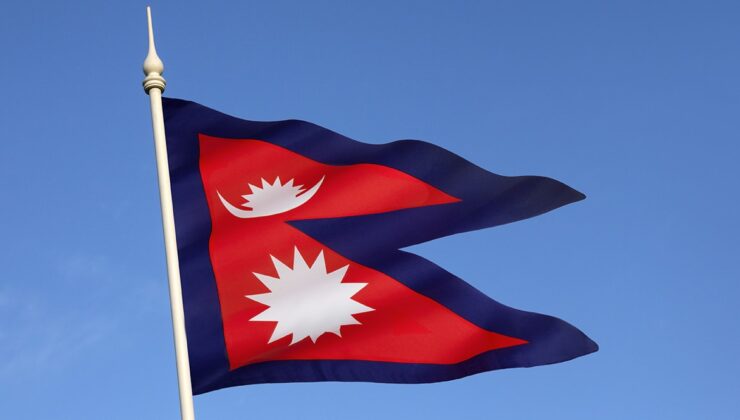 Nepal’de Yolcu Otobüsü Üst Geçit Duvarına Çarptı: 1 Ölü, 19 Yaralı