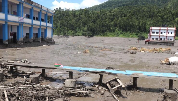 Nepal’de Sel Felaketinde Can Kaybı 734’e Yükseldi